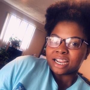 Meet your Posher, Yasmine